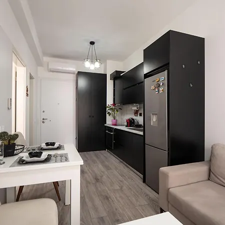 Amber's Cozy Place Daire Tiran